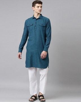 spread collar kurta with patch pockets