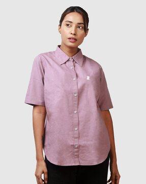spread-collar hemp shirt
