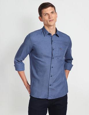 spread collar patch pocket casual shirt