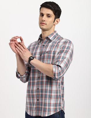 spread collar plaid casual shirt