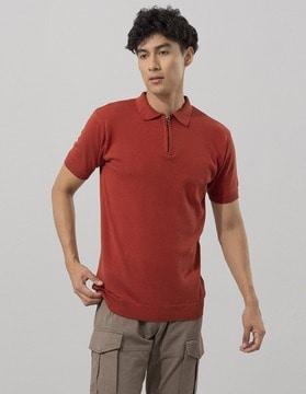 spread-collar regular-fit t-shirt