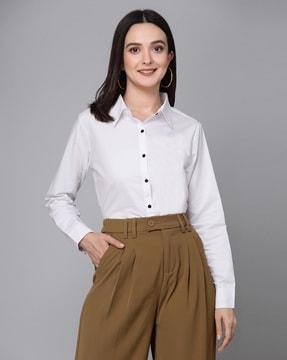 spread-collar shirt with button-down detail