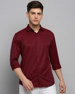 spread-collar shirt with curved hem