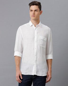 spread-collar shirt with flap pocket