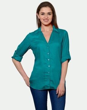 spread-collar shirt with full sleeves