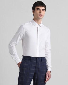 spread collar shirt with full sleeves