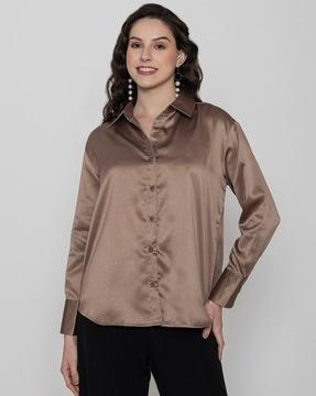 spread-collar shirt with full sleeves