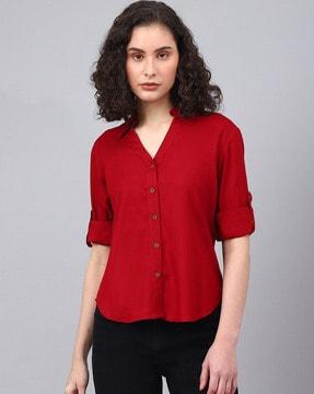 spread-collar shirt with roll-up sleeves