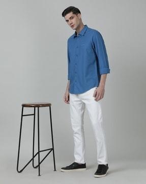 spread-collar shirt