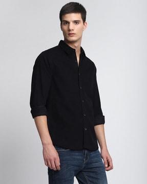 spread collar slim fit shirt with full sleeves