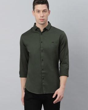 spread collar slim fit shirt