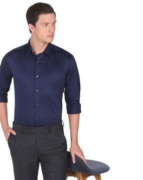 spread-collar slim fit shirt