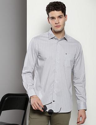 spread collar vertical stripe shirt