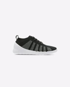 sprint evolve low-top lace-up shoes