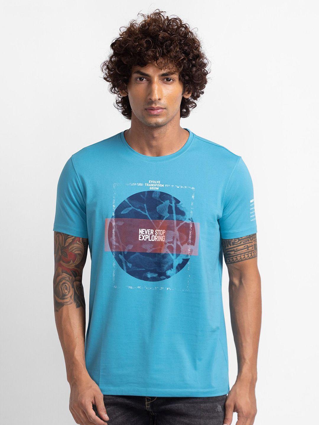 spykar men blue printed applique slim fit t-shirt