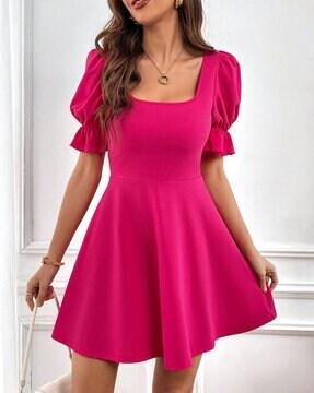square-neck bodycon dress with puff sleeves