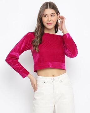 square-neck crop top with full sleeves