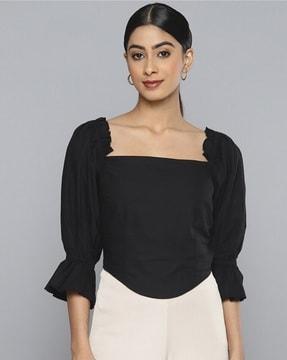 square neck top with 3/4th sleeves