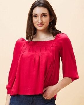 square-neck top with cuffed sleeves