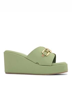 square-toe wedges with metal accent