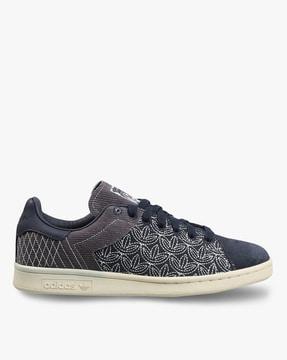 stan smith performance sports shoes