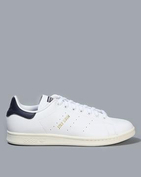 stan smith lace-up shoes