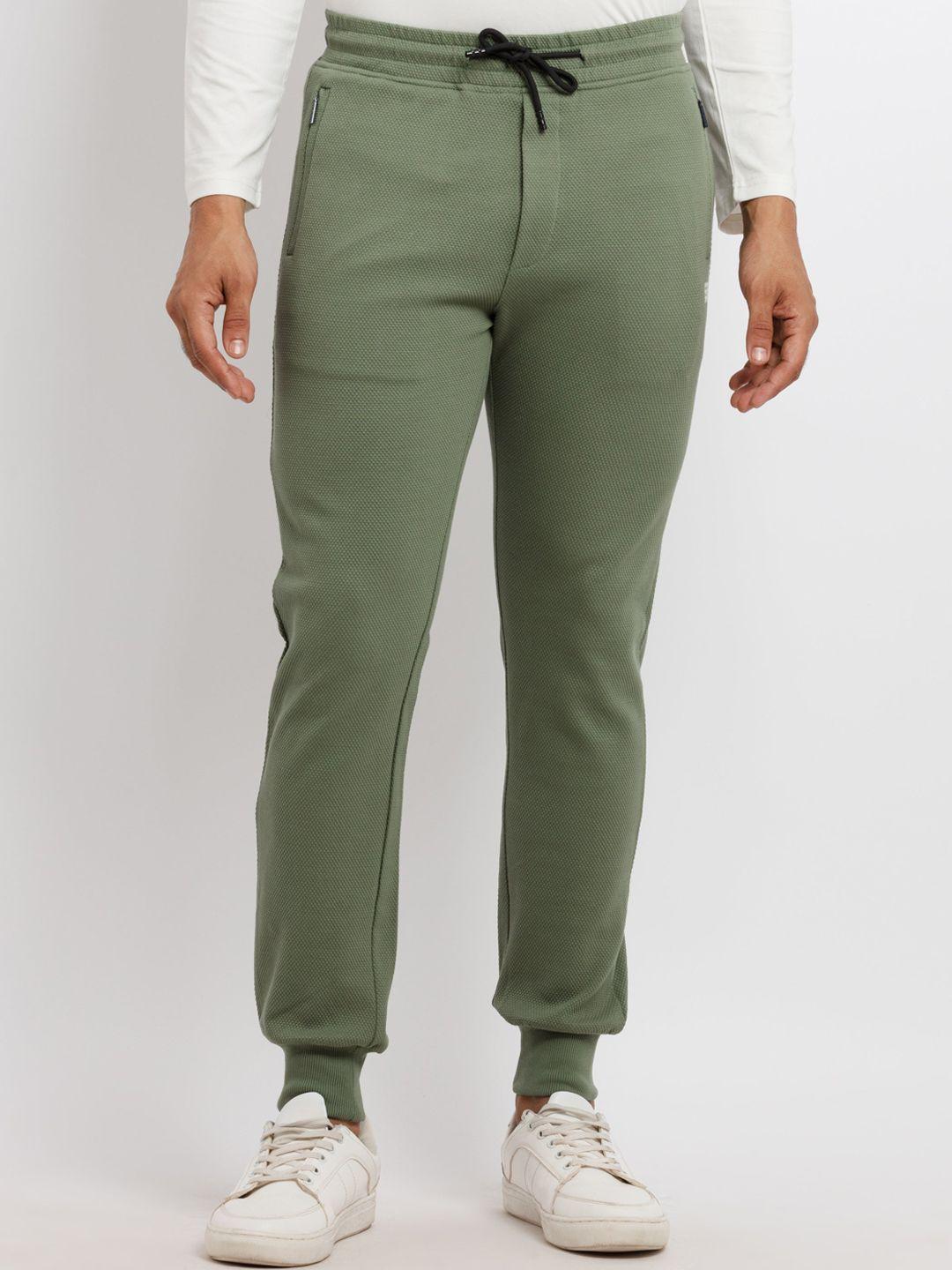status quo men green solid regular-fit cotton track pants