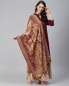 stole with paisley woven motifs