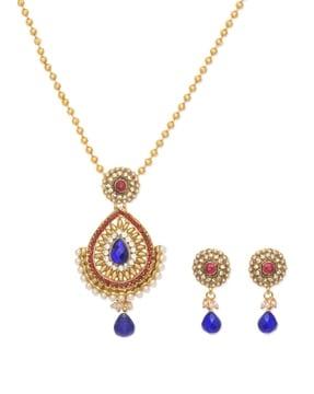 stone-studded multi-layered necklace & earrings set