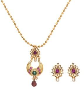 stone-studded necklace & earrings set