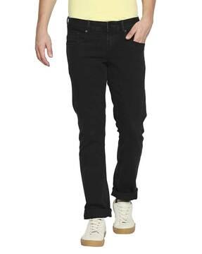 straight jeans with 5-pocket styling