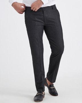straight-fit pleated trousers