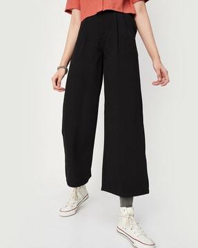 straight fit flat front trouser with mid rise waist