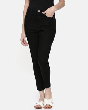 straight fit jeans with insert pockets