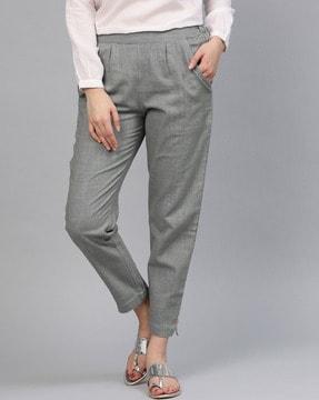 straight fit pant with insert pockets