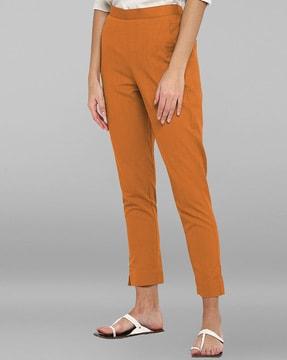 straight fit pants with insert pockets