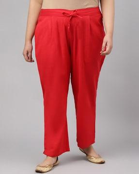 straight fit pants with inserted pocket