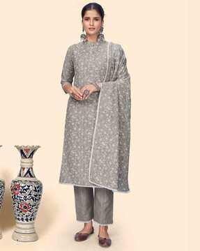 straight kurta set with floral embroidery