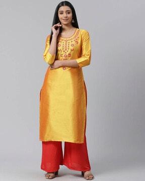 straight kurta with embroidered yoke