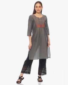 straight kurta with embroidered yoke