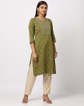 straight kurta with embroidered yoke