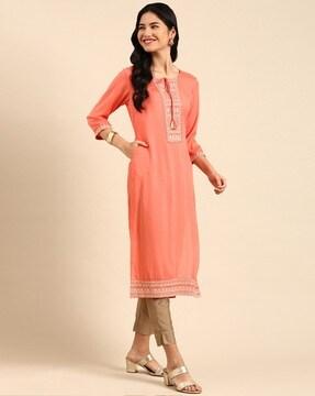 straight kurta with embroidered yoke