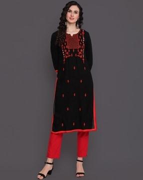 straight kurta with embroidery