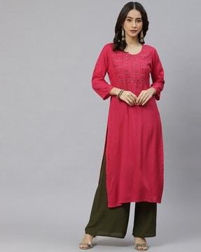 straight kurta with embroidery