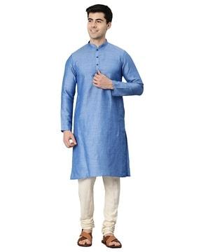 straight kurta with half-button placket