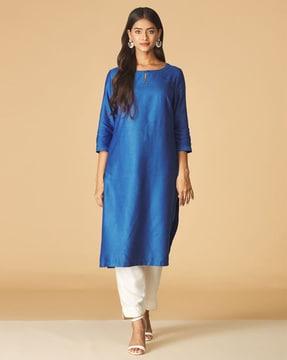 straight kurta with insert pocket