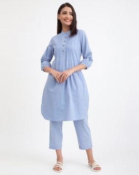 straight kurta with mandarain collar