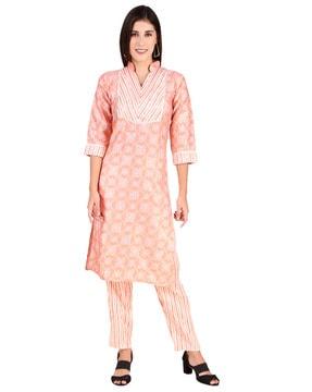 straight kurta with pants set with woven motifs