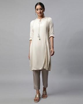 straight kurta with tie-up neckline