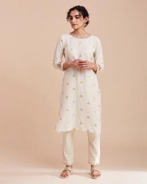 straight kurta with woven pattern